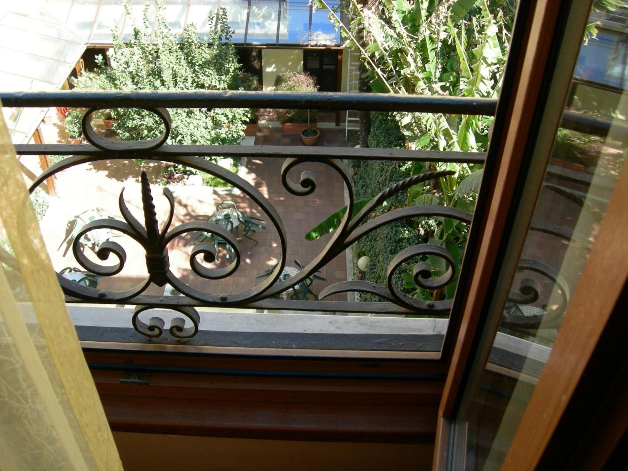 Hotel Select Garden — Photos 3